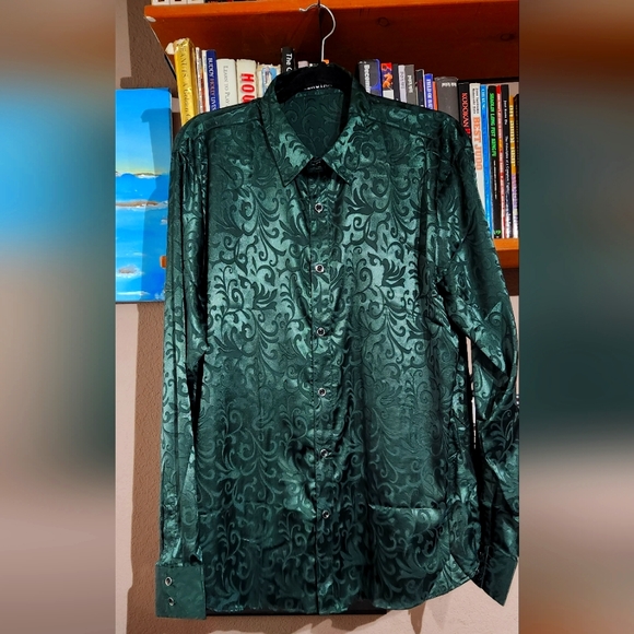 Other - Green dress shirt for men. Double cuff buttons.